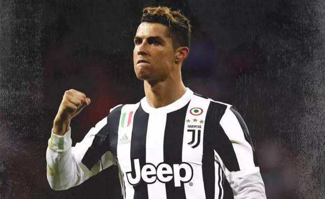 多家媒体：萨拉赫将入选战布莱顿大名单，该决定由斯洛特做出（斯洛特拍板，萨拉赫入选战布莱顿名单，已获多家媒体证实）