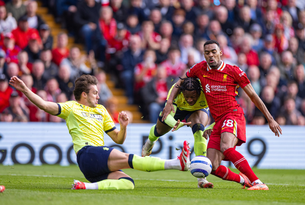 中超第30轮传球成功率榜：成都89%居首，国安87.5%排第二（中超第30轮传球成功率榜单：成都以89%领跑，国安87.5%位居第二）