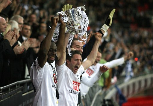 篮球篮网球迷线下活动吸引大量参与（篮网球迷线下活动人气爆棚）