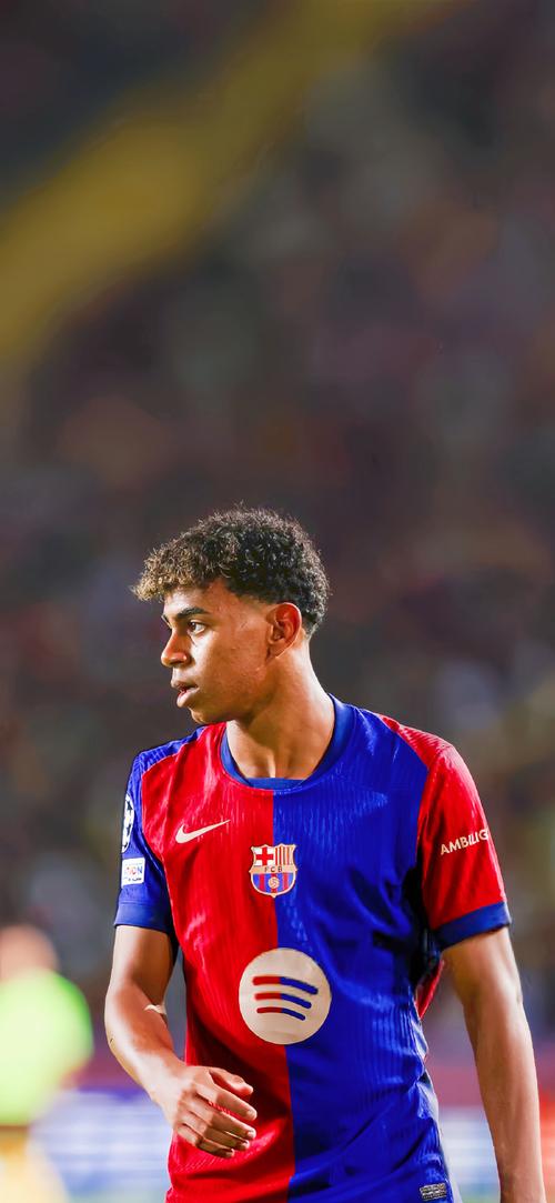 力压贝林、费尔明等4人，莫莱罗蝉联西甲月最佳U23球员（压过贝林、费尔明等四人，莫莱罗连庄西甲月度U23最佳）