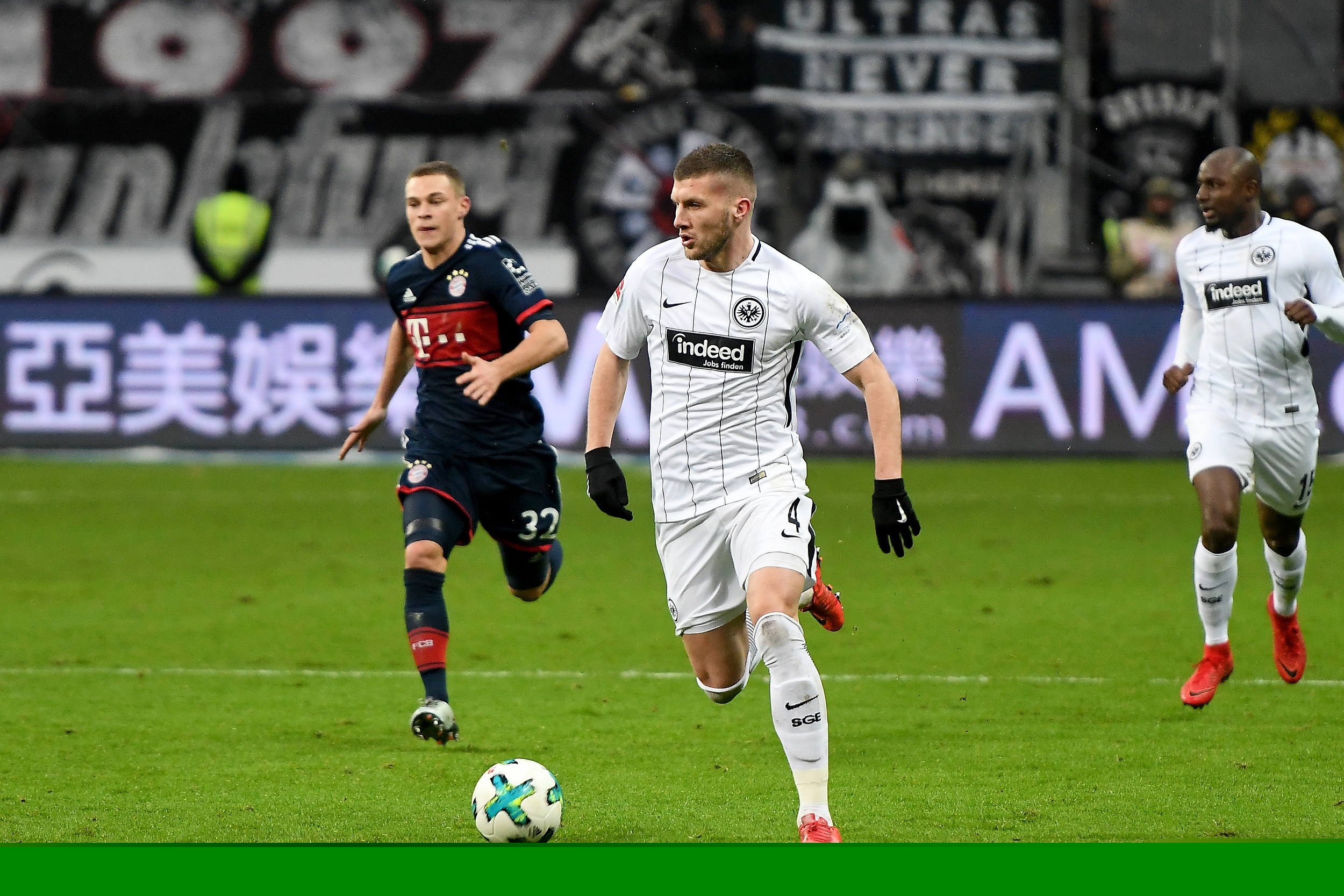 Shams：雄鹿愿与字母哥探讨留队或交易可能性，尼克斯不再是首选下家（Shams：雄鹿将与字母哥商讨续留或交易方案，尼克斯已非首选去处）