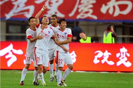 马竞铁血防守再次立功（马竞钢铁防线再显威）