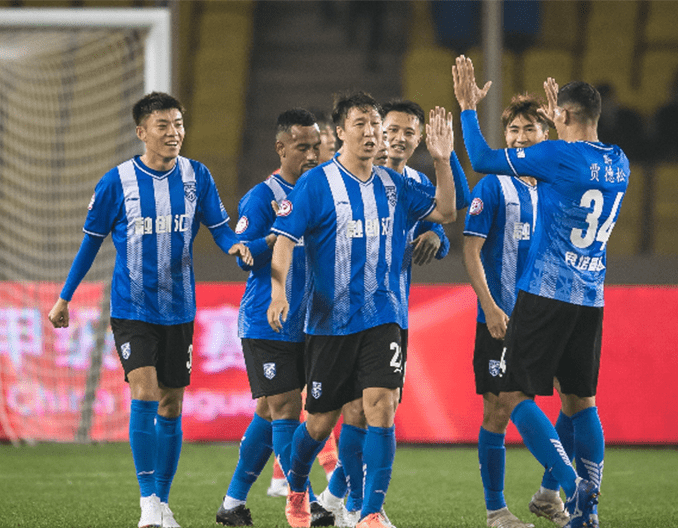 伤势已恢复95%，郑钦文回应复出时间，练左手发球？对自己太狠了（伤情恢复至95%，郑钦文透露回归时间，尝试左手发球？对自己真狠）