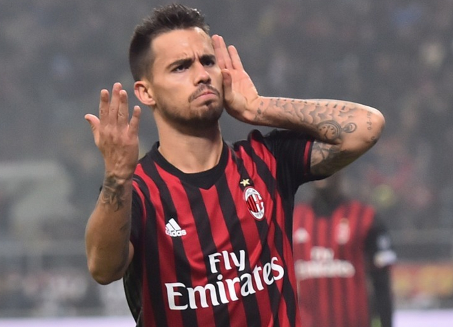 孔帕尼因为人手输球，阿尔特塔则因为人手变得眉清目秀（孔帕尼败于人手短缺，阿尔特塔靠人手齐整踢得更好看）