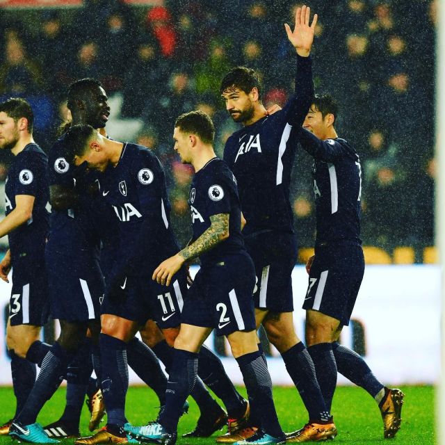 戏剧性拉满，内马尔自八月初后首次破门随后又送出一粒点球（戏剧反转：内马尔八月初后首球入账，随后又送点球）